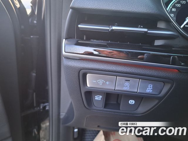 Genesis G80 2023 — photo 8