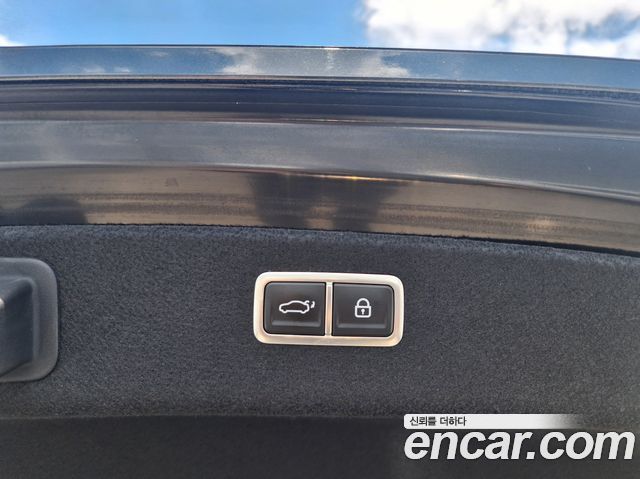 Genesis G80 2023 — photo 15