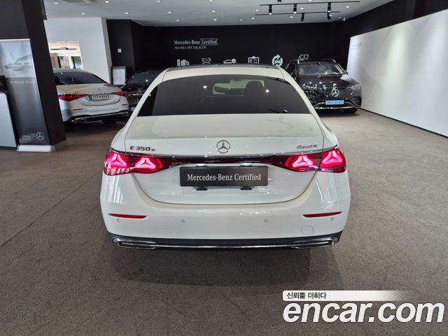 Mercedes-Benz E-Class 2026 — photo 4