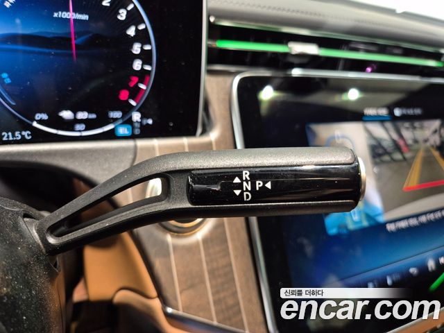 Mercedes-Benz E-Class 2026 — photo 9