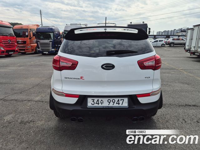 Kia Sportage 2011 — photo 2