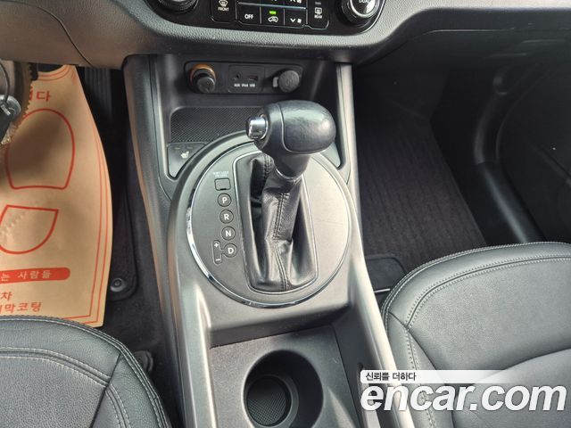 Kia Sportage 2011 — photo 9