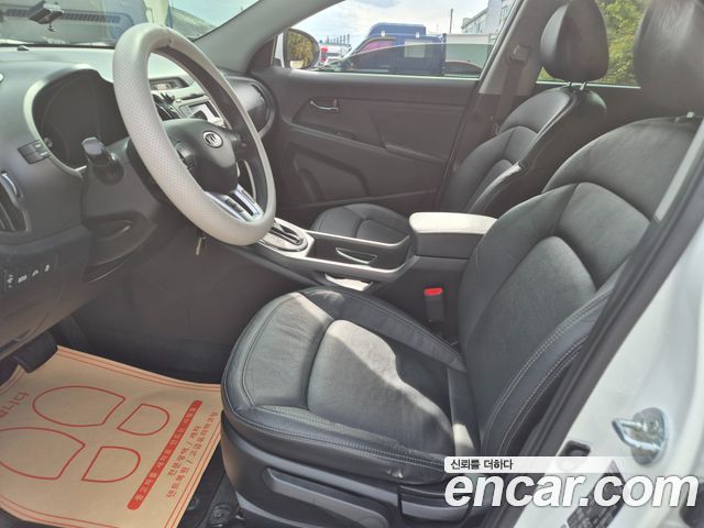 Kia Sportage 2011 — photo 11