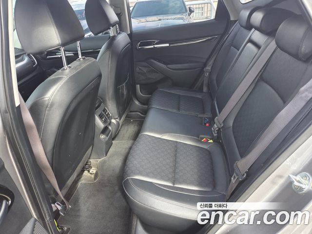 Kia Seltos 2023 — photo 10