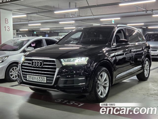 Audi Q7 2019 — photo 1