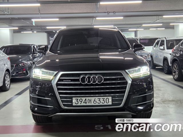 Audi Q7 2019 — photo 2