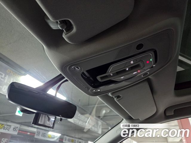 Audi Q7 2019 — photo 12
