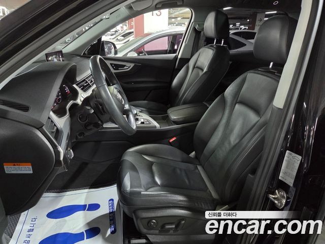 Audi Q7 2019 — photo 15