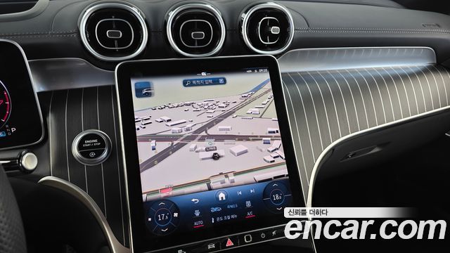 Mercedes-Benz GLC-Class 2024 — photo 19