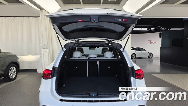 Mercedes-Benz GLC-Class 2024 — photo 26