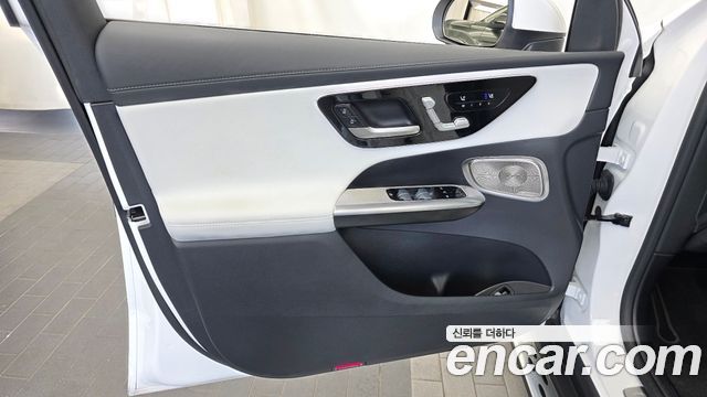 Mercedes-Benz GLC-Class 2024 — photo 14