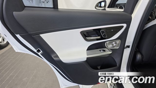 Mercedes-Benz GLC-Class 2024 — photo 15