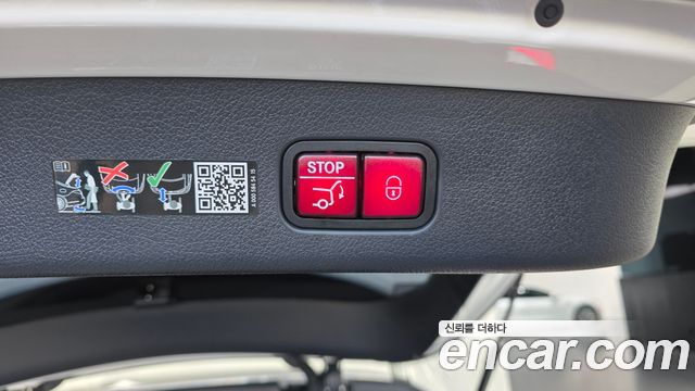 Mercedes-Benz GLC-Class 2024 — photo 28