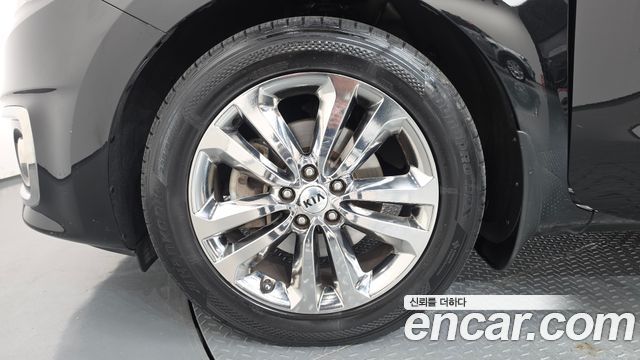 Kia Canival 2016 — photo 5