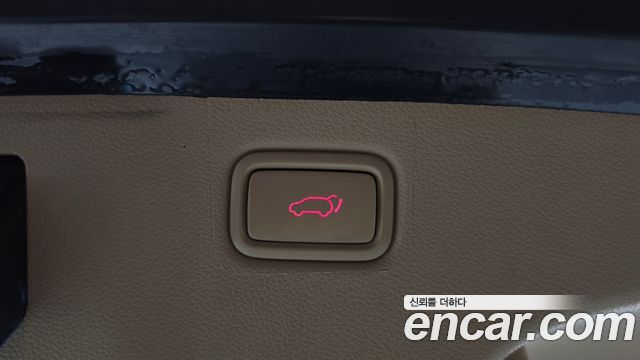 Kia Canival 2016 — photo 24