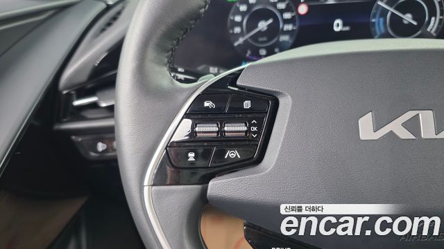 Kia Niro 2023 — photo 23