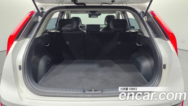 Kia Niro 2023 — photo 24