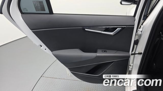 Kia Niro 2023 — photo 15