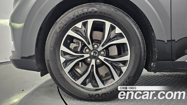 Kia Canival 2021 — photo 5