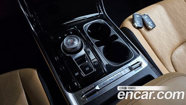 Kia Canival 2021 — photo 12