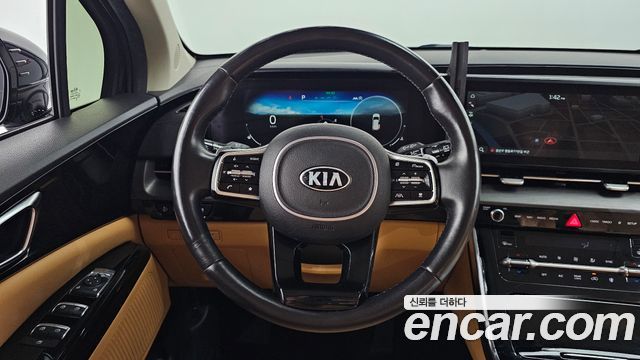 Kia Canival 2021 — photo 19