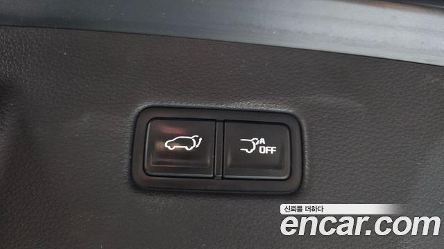 Kia Canival 2021 — photo 23