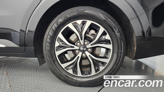 Kia Canival 2021 — photo 7