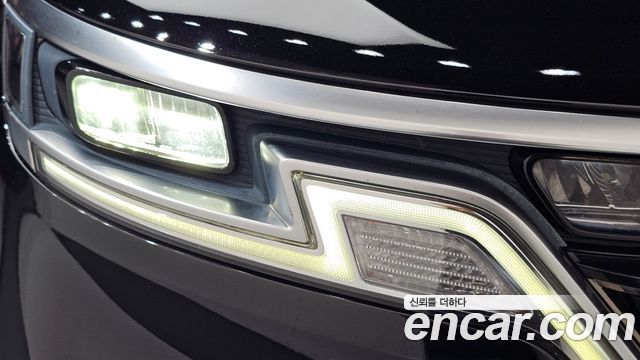 Kia Canival 2021 — photo 8