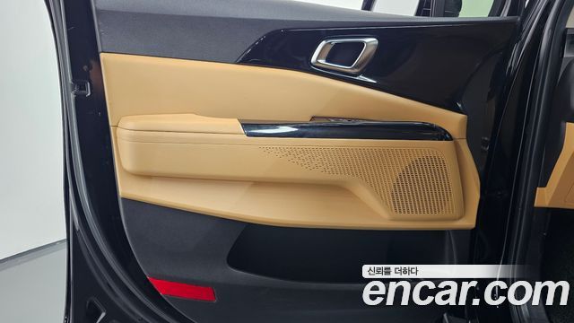 Kia Canival 2021 — photo 14