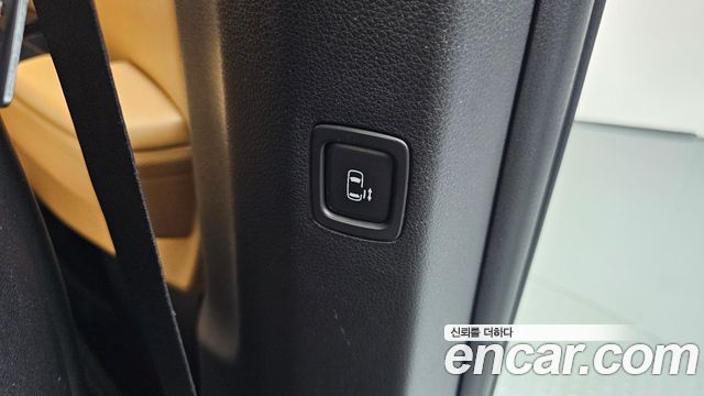 Kia Canival 2021 — photo 33