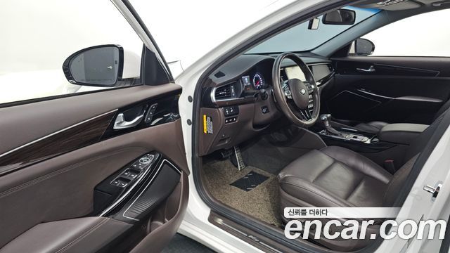 Kia K7 2018 — photo 10