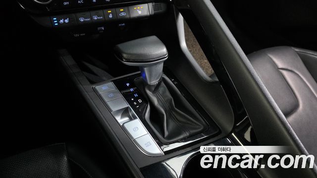 Hyundai AVANTE 2021 — photo 12
