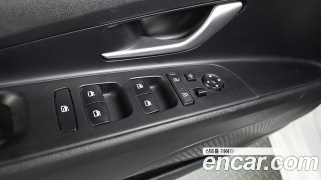 Hyundai AVANTE 2021 — photo 25