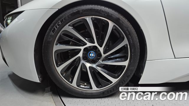 BMW i8 2015 — photo 5