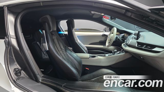 BMW i8 2015 — photo 11