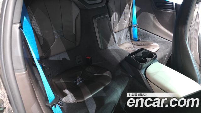 BMW i8 2015 — photo 12
