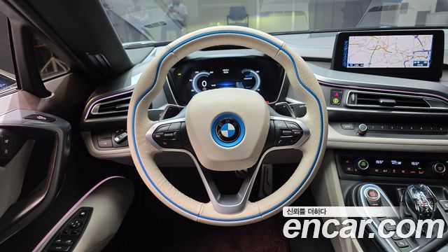 BMW i8 2015 — photo 13