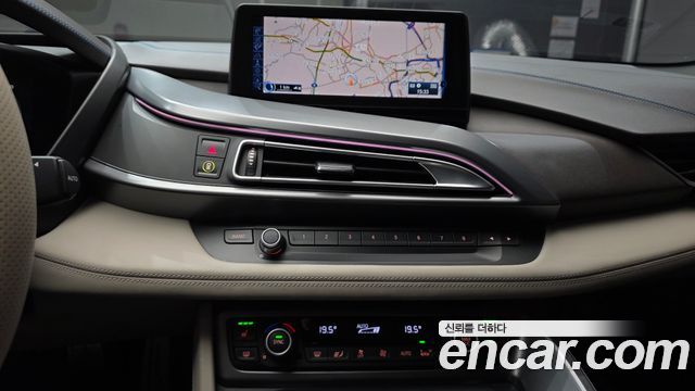 BMW i8 2015 — photo 14