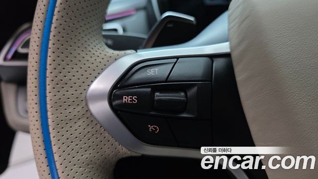 BMW i8 2015 — photo 18