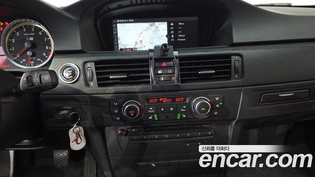 BMW M3 2011 — photo 12