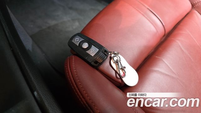 BMW M3 2011 — photo 15