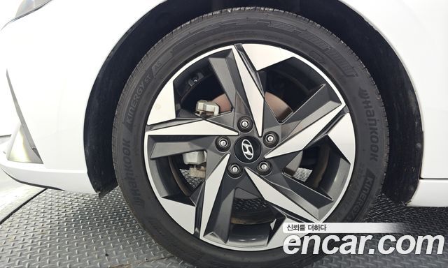 Hyundai AVANTE 2021 — photo 5