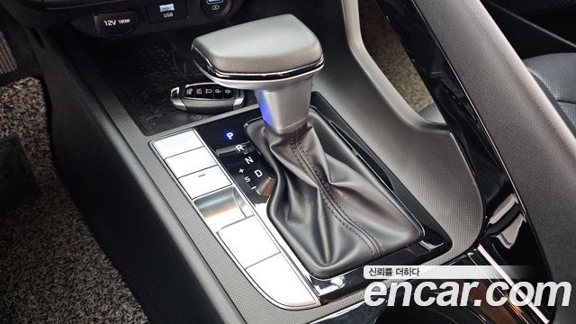 Hyundai AVANTE 2021 — photo 12