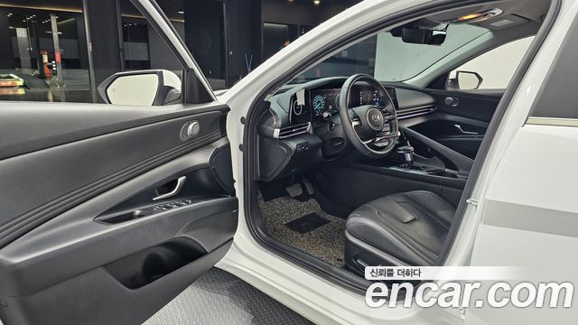 Hyundai AVANTE 2021 — photo 13