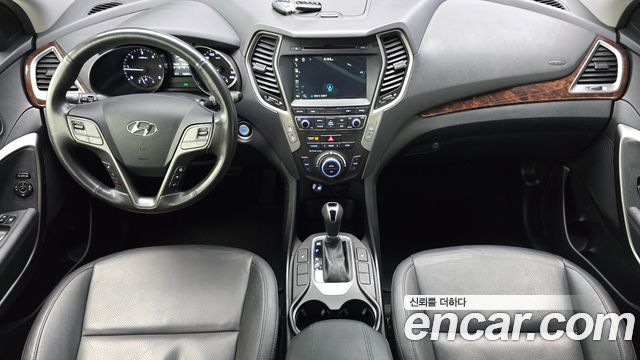 Hyundai Santafe 2016 — photo 7