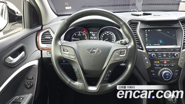 Hyundai Santafe 2016 — photo 13