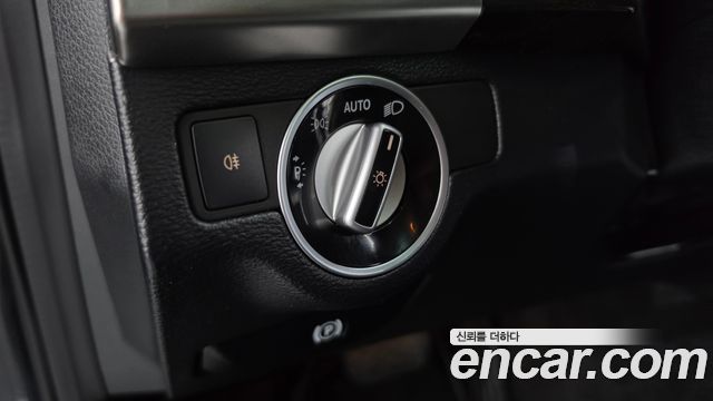 Mercedes-Benz GLK-Class 2012 — photo 17