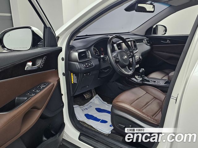 Kia Sorento 2017 — photo 11