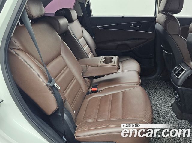Kia Sorento 2017 — photo 12