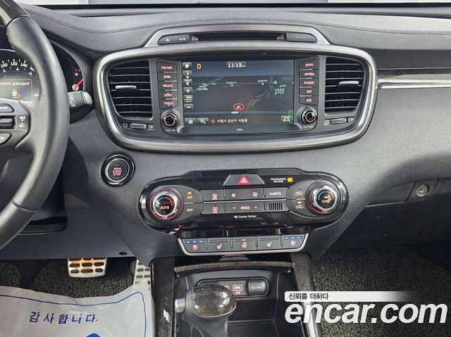 Kia Sorento 2017 — photo 14